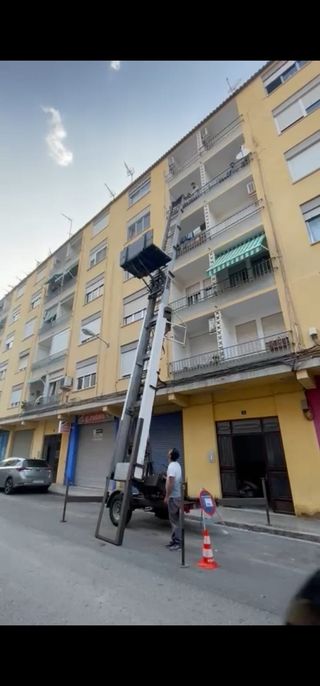 Elevador de mudanzas 
