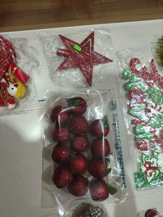 Árbol de navidad con adornos