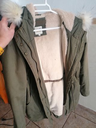 Chaquetón con capucha