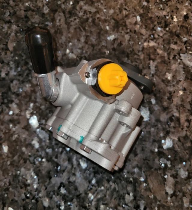Bomba direccion bmw e90 e91 e92