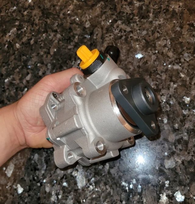 Bomba direccion bmw e90 e91 e92