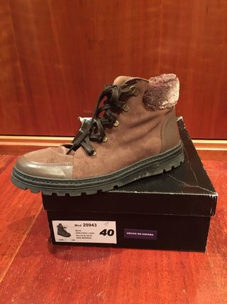 Botas piel talla 40