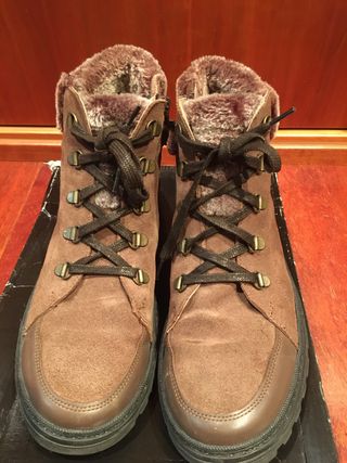Botas piel talla 40