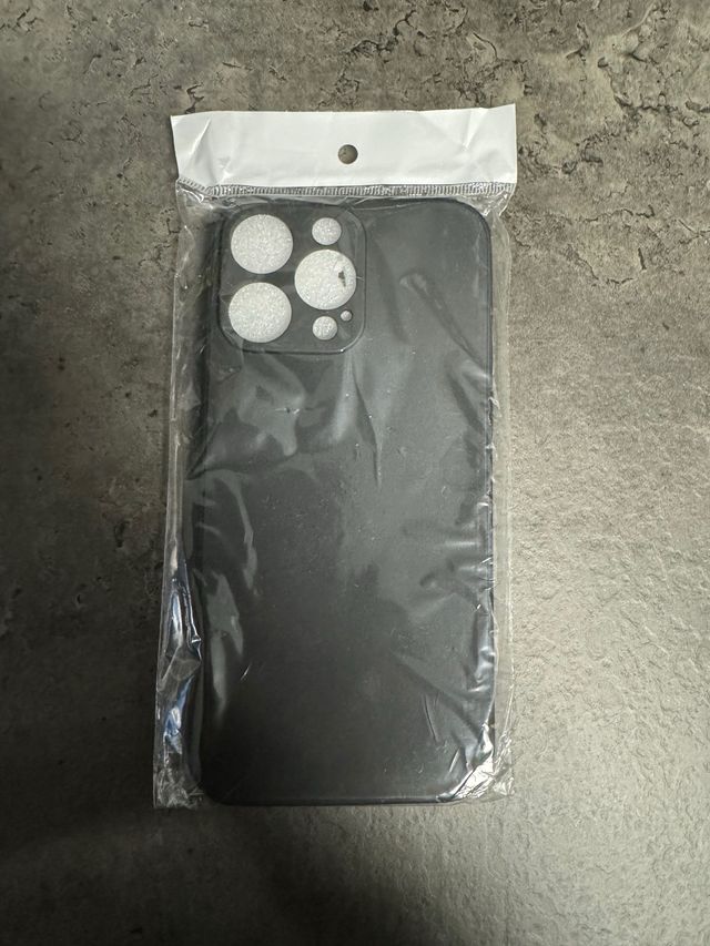 4 Fundas iPhone 14 Pro Max