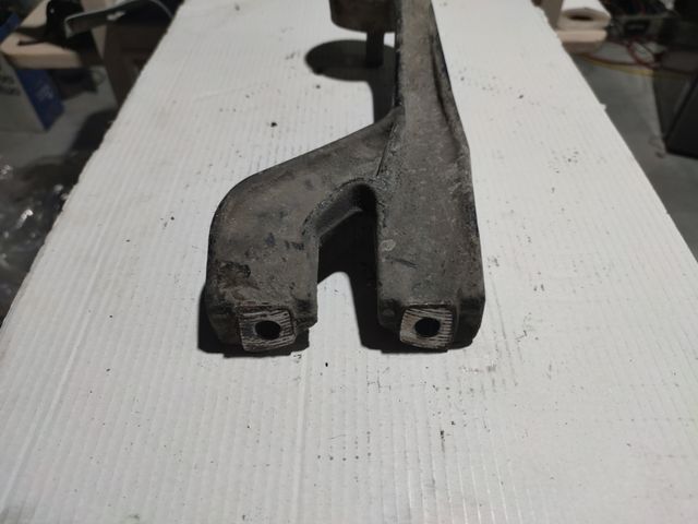 Soporte diferencial Mercedes Vito Viano