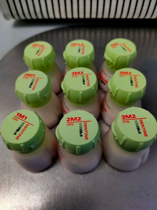 Ceramica dentale Vita VM9