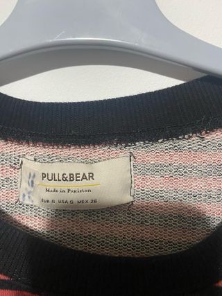sudadera rayas roja y negra pull and bear