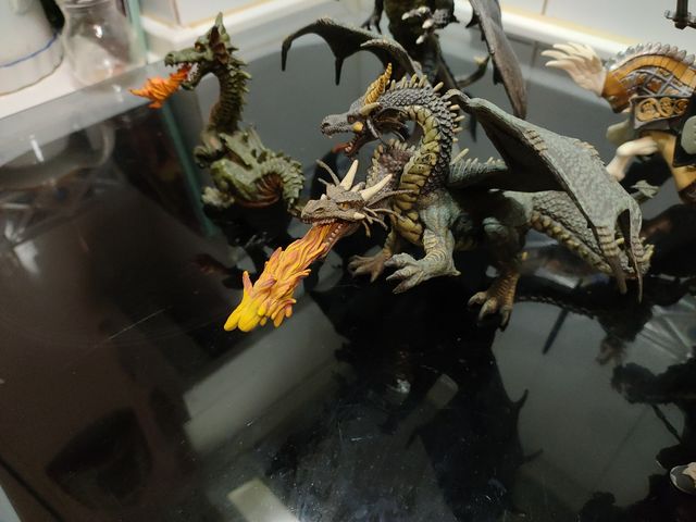 Dragones y caballeros