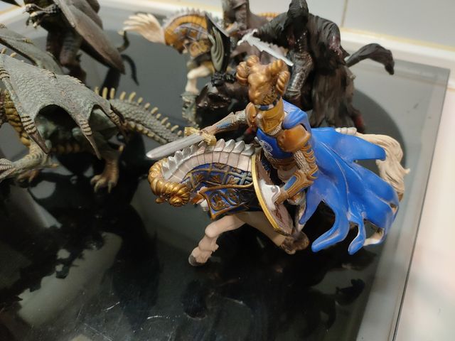 Dragones y caballeros