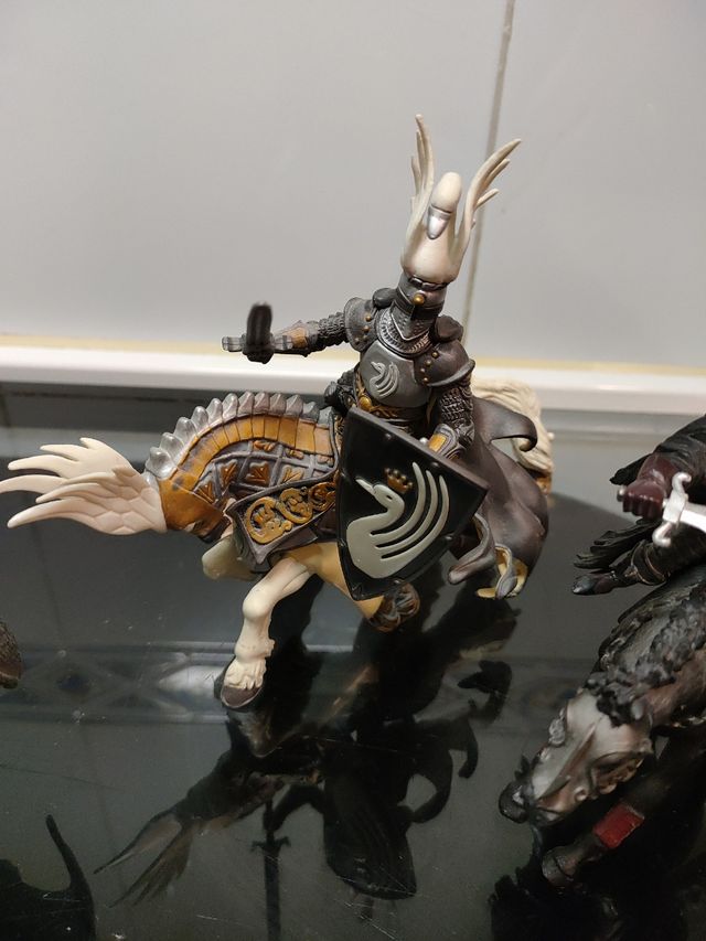 Dragones y caballeros