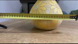 Vaso portafiori dipinto a mano.