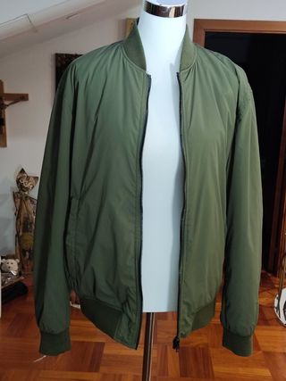 Giubbino bomber uomo. Zara. L