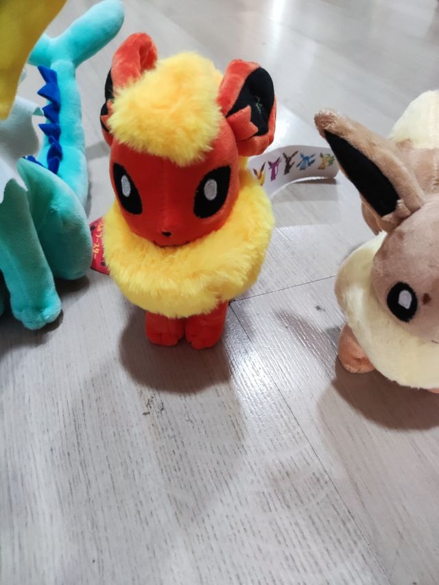 Peluches Pokemon Evolution: Eevee 1