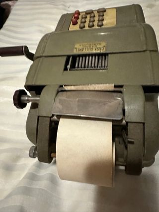 Antigua maquina calcular