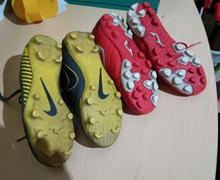 Botas de fútbol tacos niño