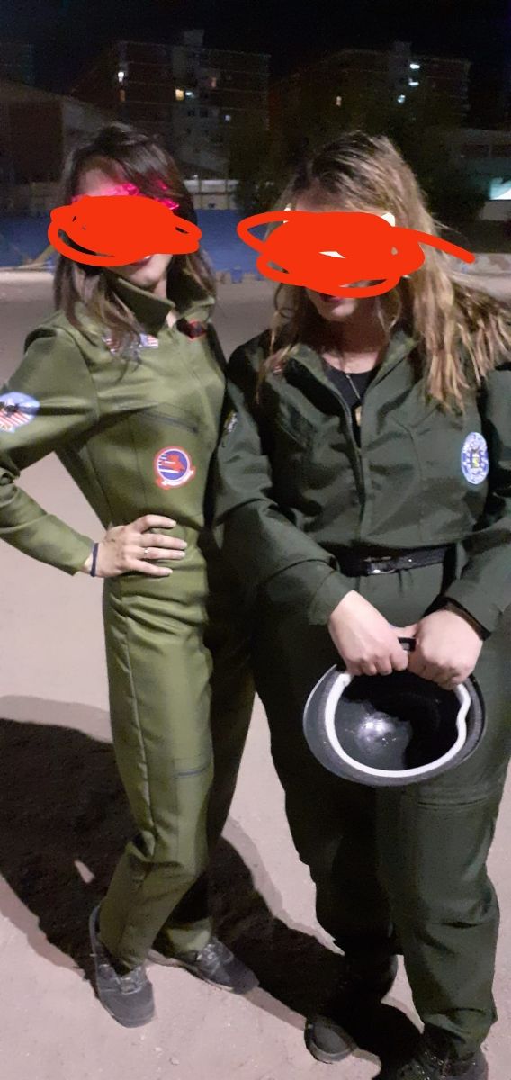 Disfraz militar con casco