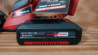 TIJERAS PODA EINHELL + BATERÍA Y CARGADOR