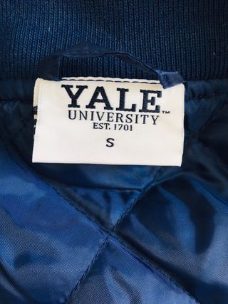 CAZADORA UNIVERSITARIA YALE NUEVA