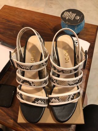 sandalias lodi tiras vinilo