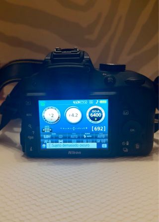 Cámara Nikon D3300 2 objetivos y más