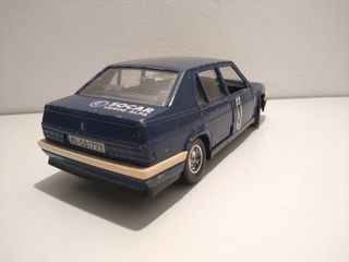 Audi y Alfa Romeo Burago