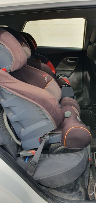 SILLA Y BASE ISOFIX + REGALO OTRA BASE