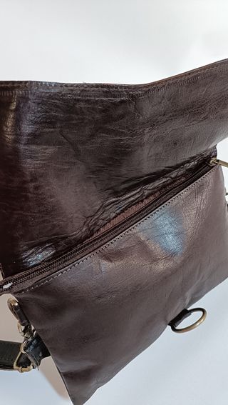 Bolso cuero 100% . A estrenar