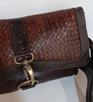Bolso cuero 100% . A estrenar