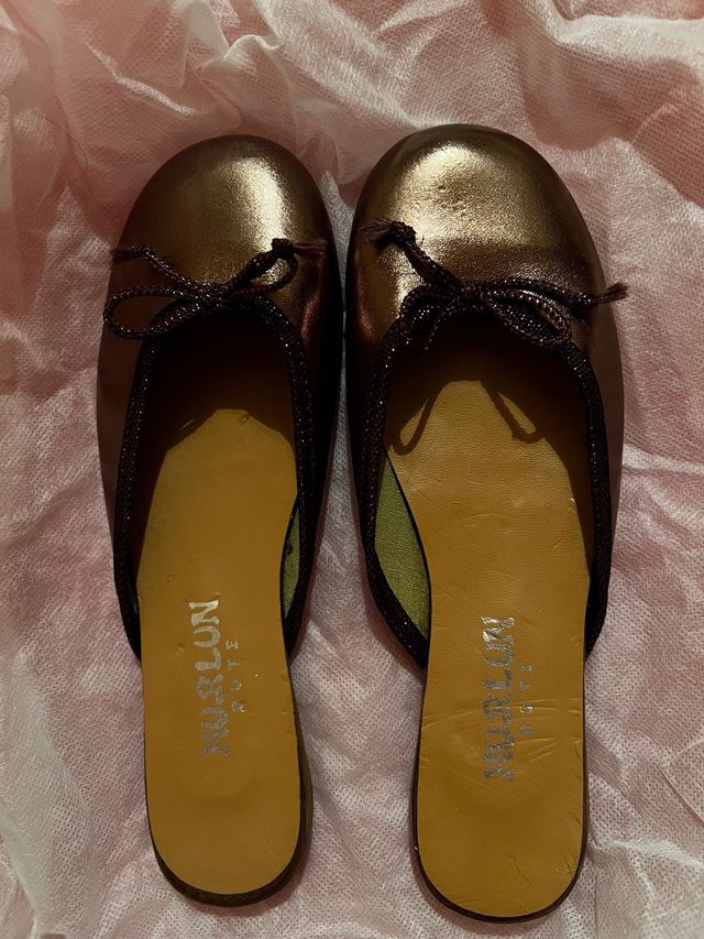 Babuchas vintage de mujer  marrón bronce