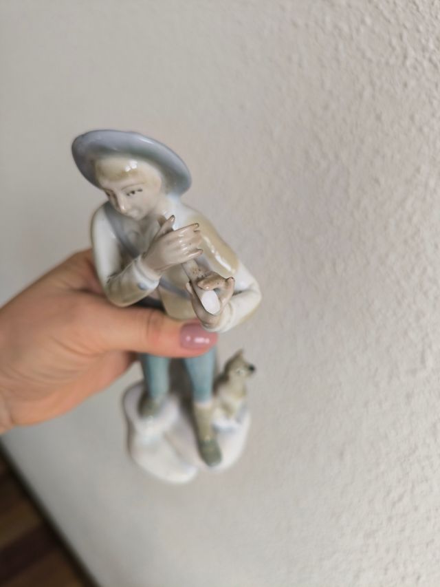 Pareja.Figuras de porcelana 