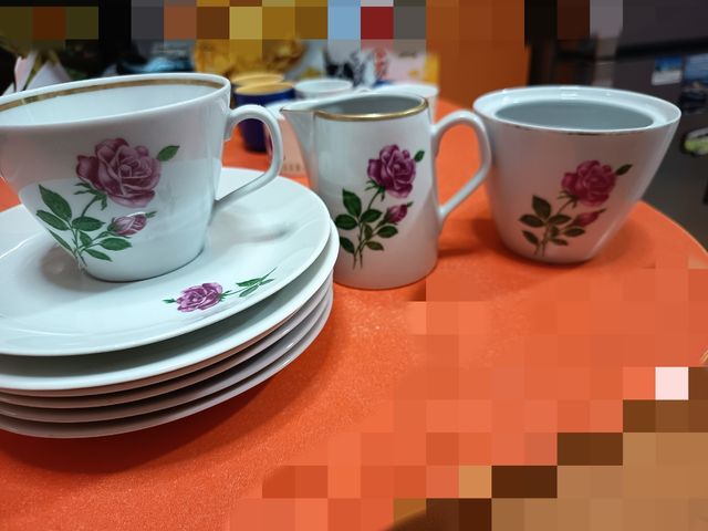 Cafetera Vintage , con jarrita, azucarero etc.