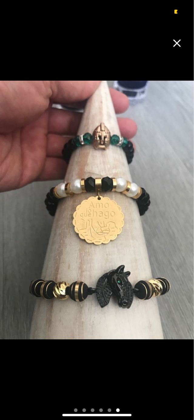 pulseras neopreno oro y esmeralda