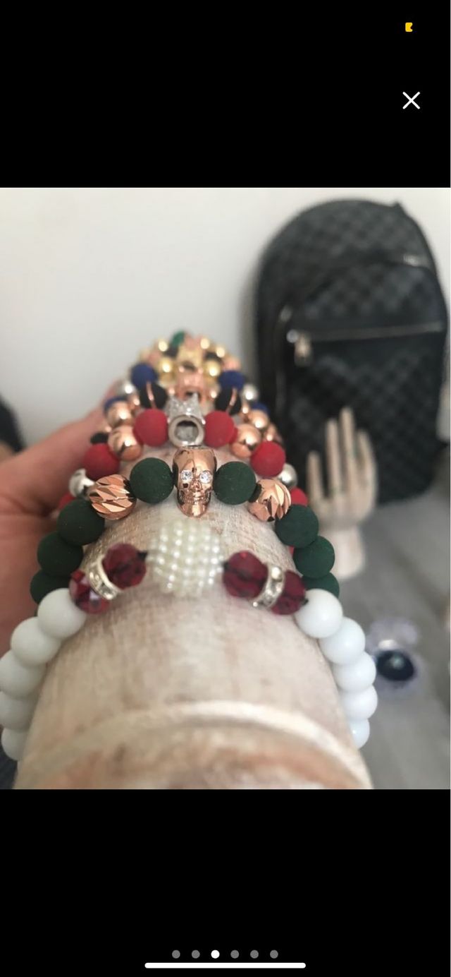 pulseras neopreno oro y esmeralda