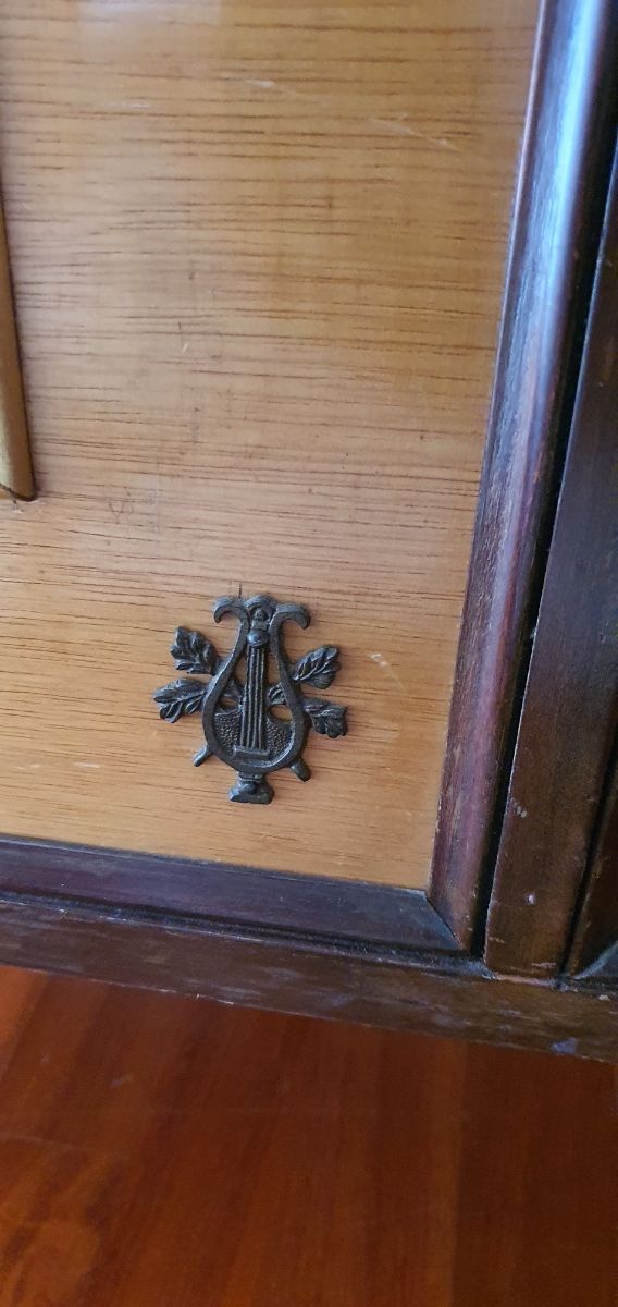 Mobile radio d'epoca