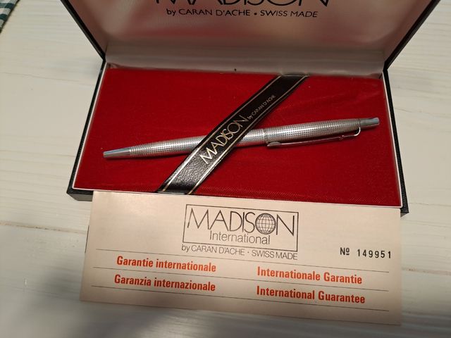 Penna a Sfera CARAN D'ACHE