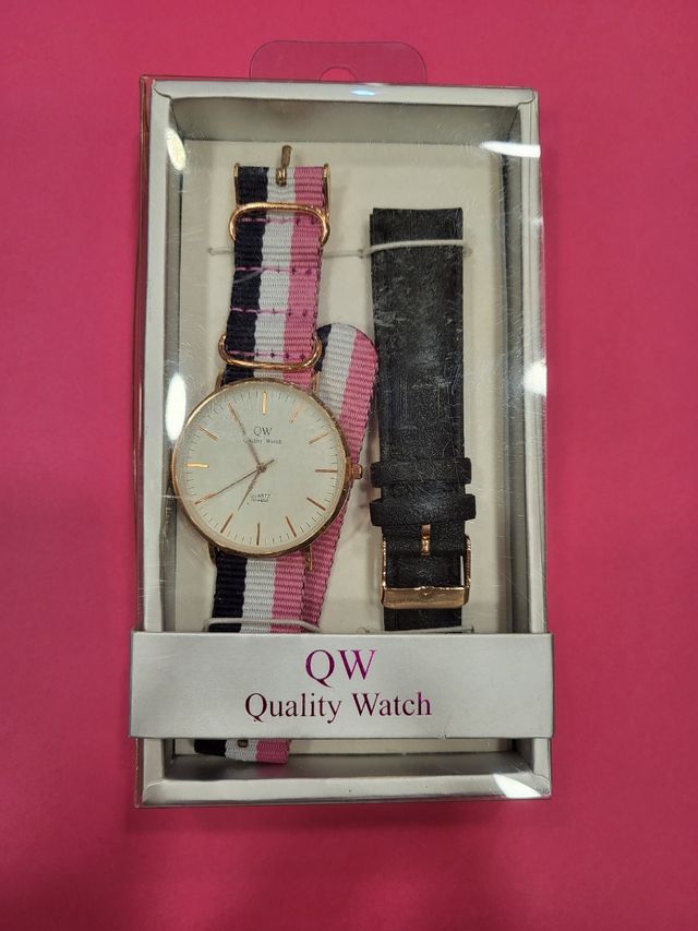 Reloj QW