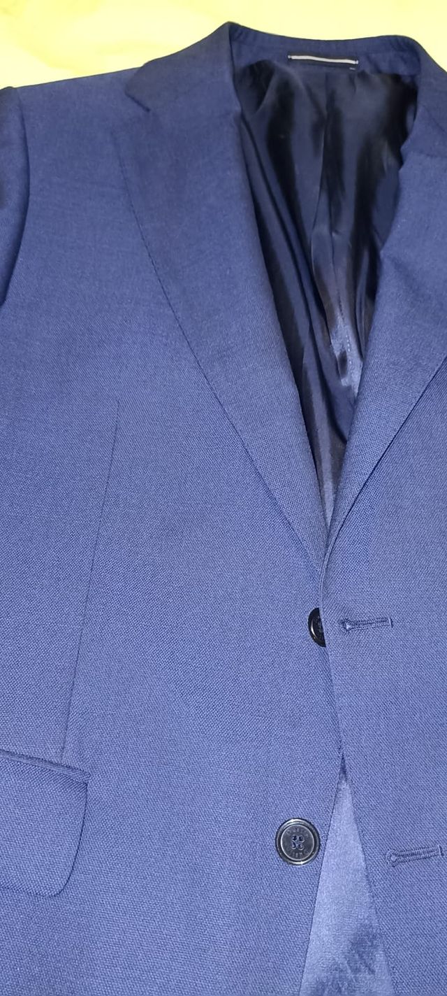 Traje de chaqueta. Hombre. Marca Dustin. Talla 44