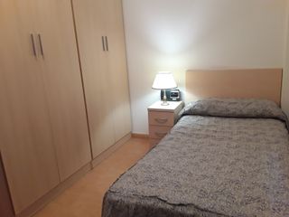 Mesita de noche + cabezal de cama individual