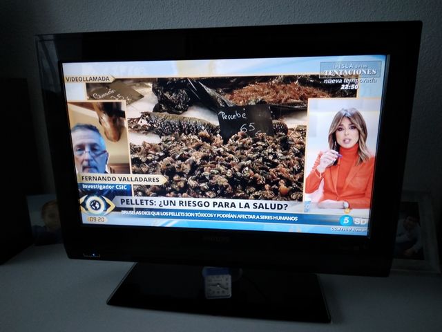 TELEVISIÓN PHILIPS 26'' MANDO DISTANCIA