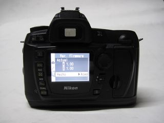 Cámara Reflex Nikon D70s + 35mm