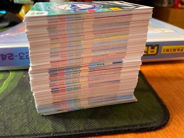 Carte Adrenalyn XL 2023-24