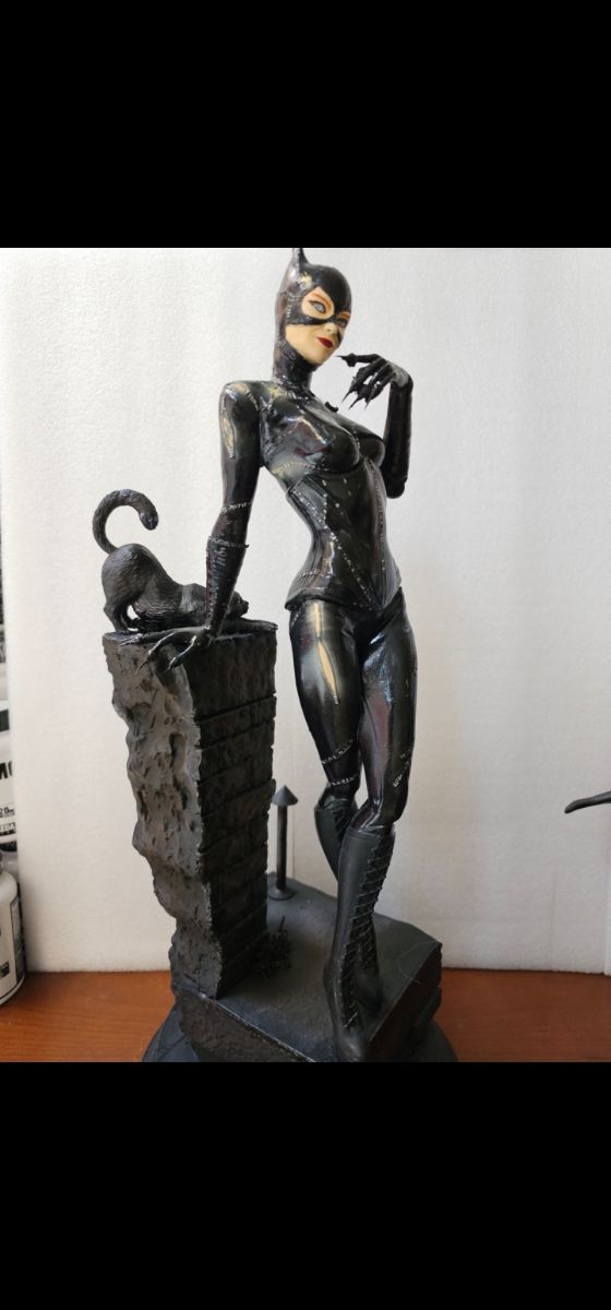 Figura Catwoman 48cm