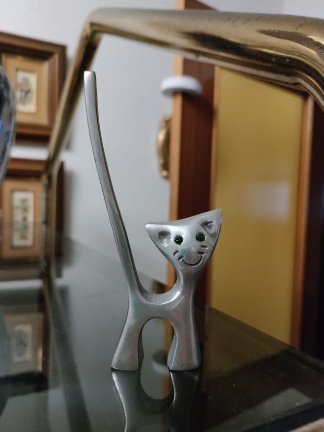 Gato porta anillos