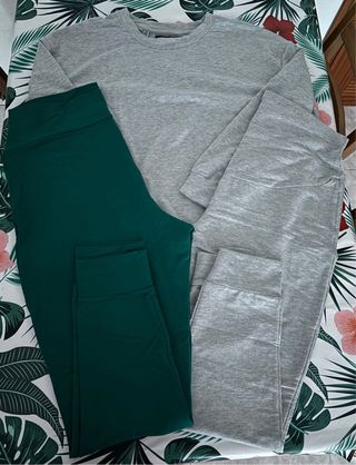 Sudadera y 2 pantalones premama Talla XL