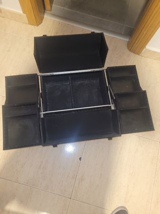 MALETÍN DE MAQUILLAJE