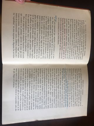 DINERO. D. H. Robertson.