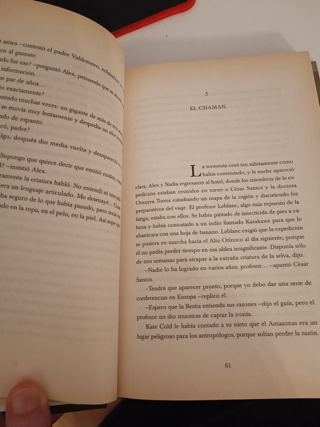 Libro lectura entretenimiento