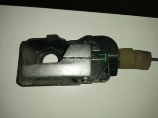 Cerradura puerta trasera derecha Ford Mond h_10040