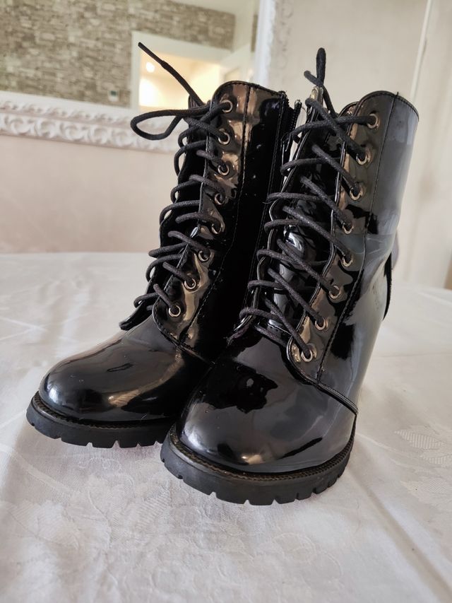 Botin de tacón charol