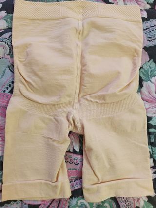 CAMISETA MOLDEADORA Y FAJA